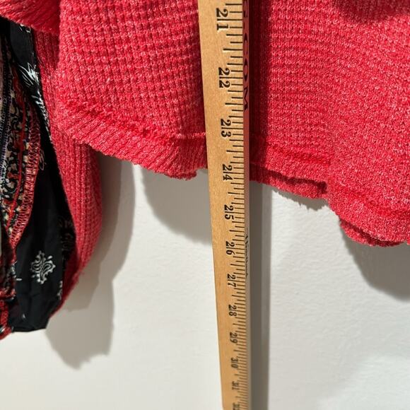 Free People We The Free Valentine Red  Balloon Sleeve Thermal Medium Red Top - Picture 7 of 10